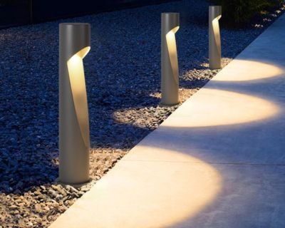 Architectural Outdoor Lawn Lights for Trails