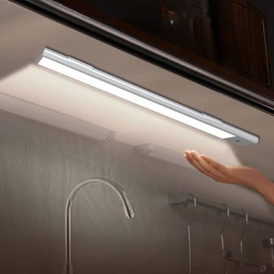 surface mount linear flood light for cabinet