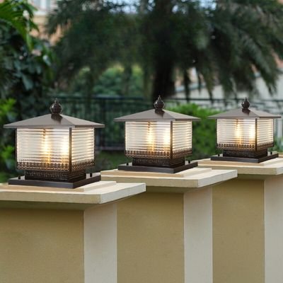 Pavilion molding solar post light