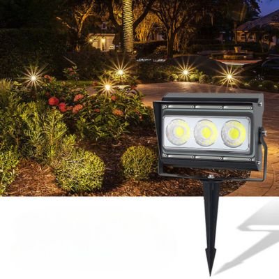 Square tree lawn floodlight