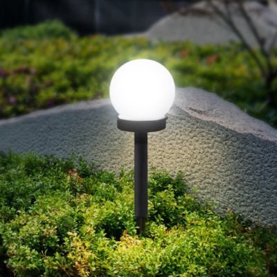 solar globe lawn light